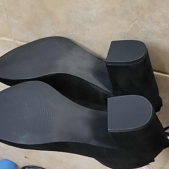 STEVE MADDEN Suede Leather Bootie Size 7.5 M - Picture 8 of 9